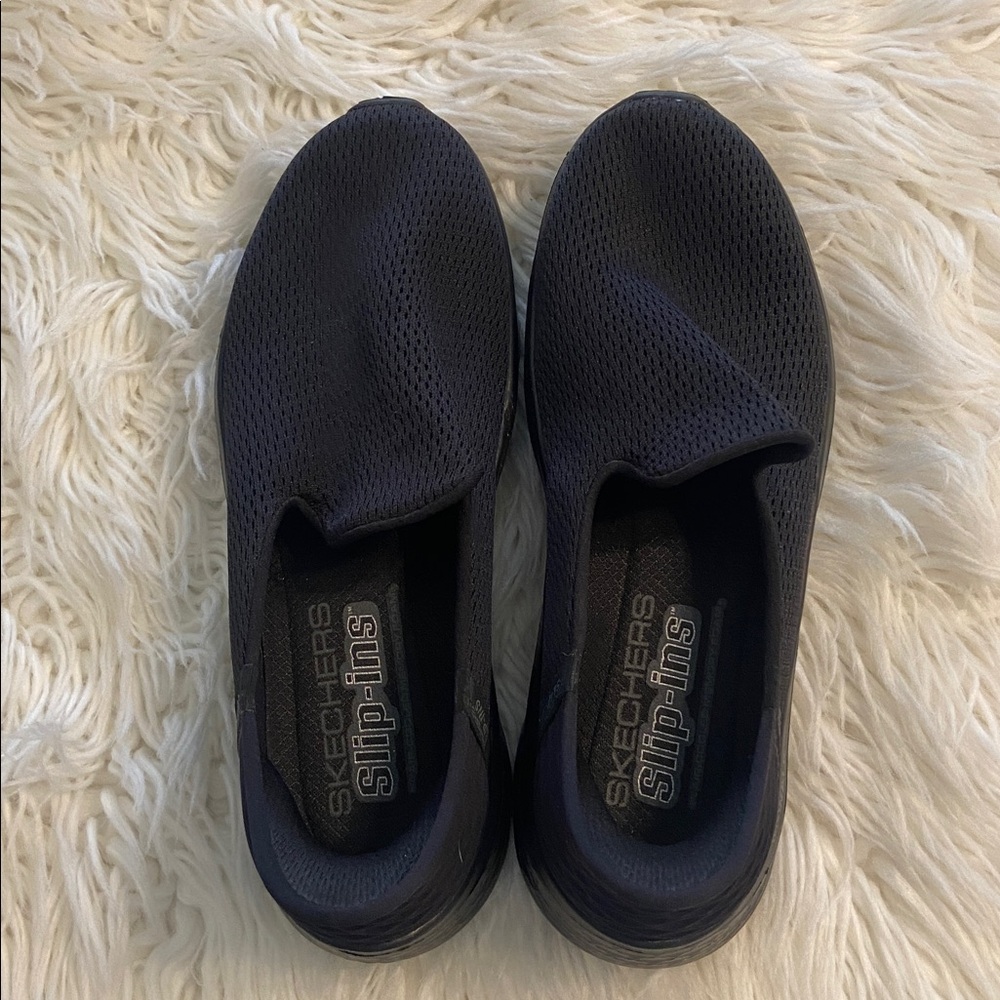 Skechers Women’s Black Slip-On Sneakers size 8.5 BNWOT - Picture 10 of 12